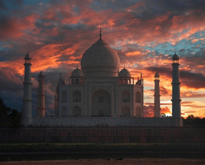 Taj Mahal Moonlight Tour (2)